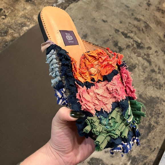 Colorful Men's Sandals with Textured Design - Picture 1 of 1
